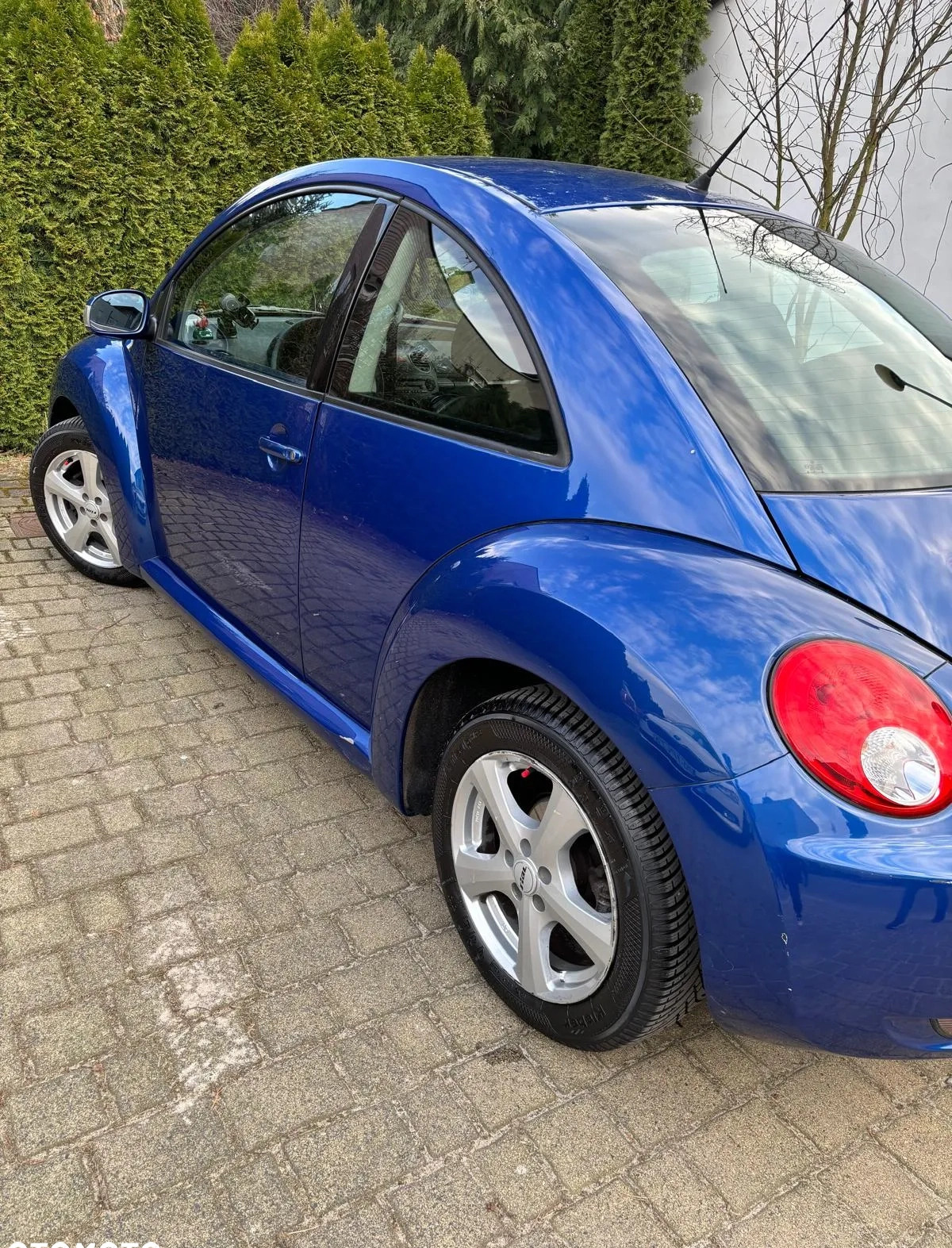 Volkswagen New Beetle cena 19900 przebieg: 178965, rok produkcji 2010 z Poznań małe 154